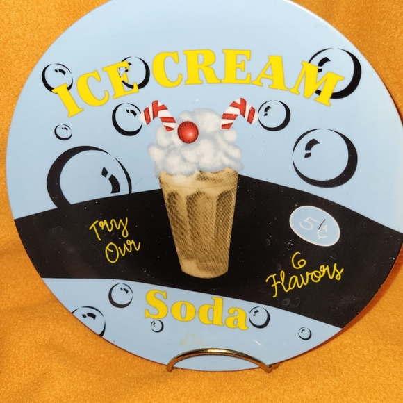 Set Of 3 Fun plates, Great for TV room, (hamburger, popcorn and ice cream) 9". - Picture 2 of 5